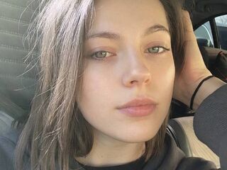 camslut video ClarettaZinno