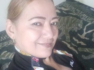 camgirl masturbating ClauTaylor