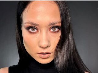 nude webcamgirl ColbyMccrum