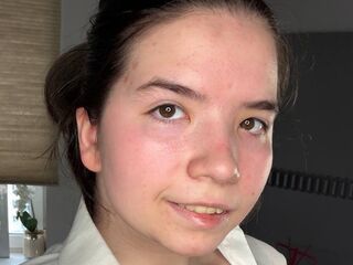 webcamgirl chat room DaisyMolen