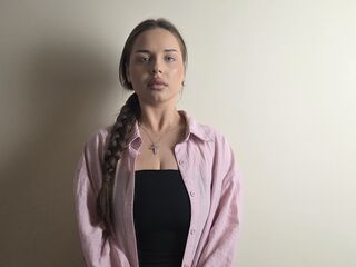 cam girl picture DelenaCouts
