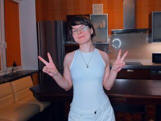topless camgirl DevonaHawkinson