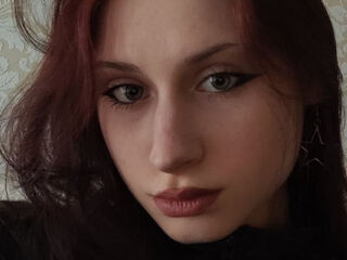 camgirl shaving pussy DiedraTousant