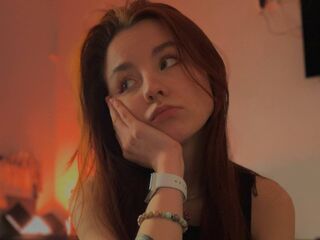 nude webcam DivinaGazza