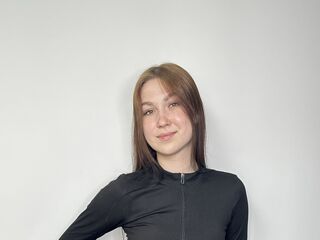 cam girl chat room DoraAsai