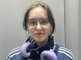 live teaser cam DoraDawson