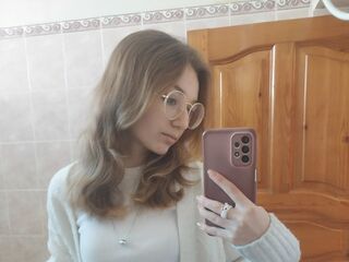 naked girl with webcam fingering pussy EdrisWauters