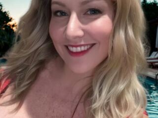 adult webcam chat EllaSophiaNoir