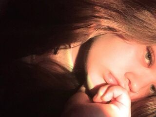 cam girl ElleOner