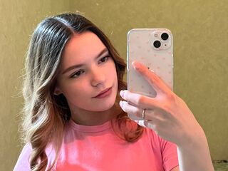 fingering cam whore ElmerRoche