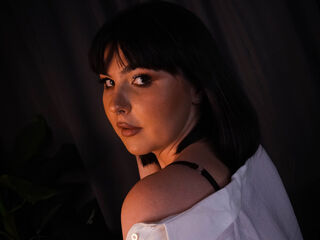 hot chat room ElodieTate