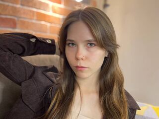 flirt chat room EmiliDen