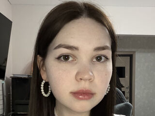 jasmin live show EmiliRoyzi