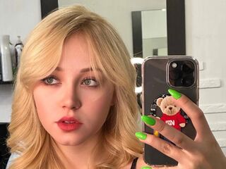 camgirl webcam EmilyCarles