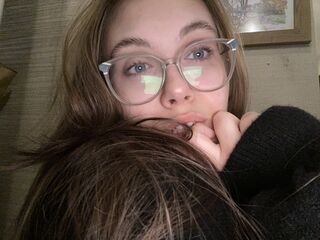 hot cam girl EmilyLoven