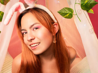 stripper cam EmmaMonnet