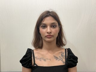 camslut masturbating ErickaGoldie