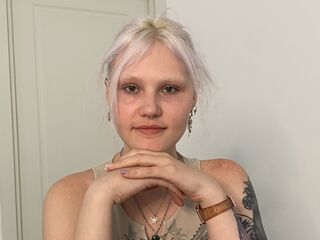 camslut masturbating ErnaKietzer