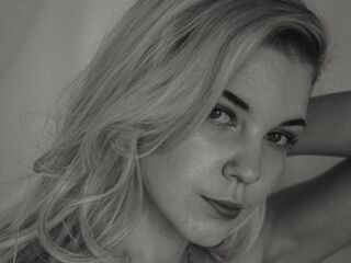 live cam show EsmiStewart