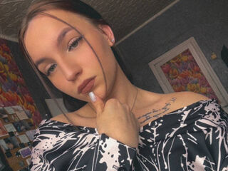 naughty cam girl fingering shaved pussy EthalClarkston