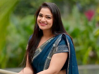 naughty camgirl masturbating with vibrator EvanMarshall