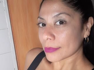 live webcam performer FlorBlack