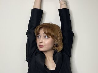 cam girl playing with sextoy FloraHamp