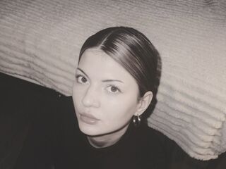 free nude cam GenaBaillargeon