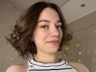 girl topless GenovevaGraubard