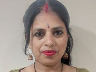 camgirl fingering bald pussy GotiLeah