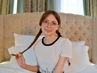 adult cam GraceRoads