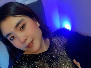 camgirl shaving pussy HannaDevine