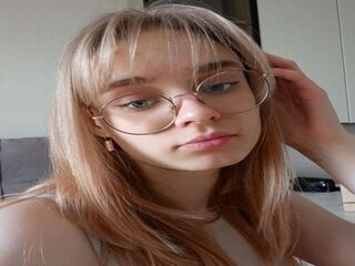masturbating cam girl HelenEllin