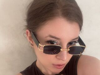 fingering cam slut HeleneBrutger