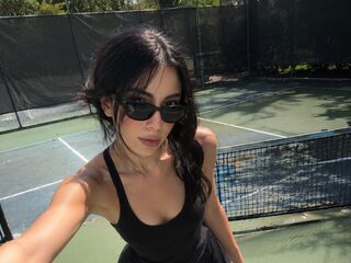 camgirl playing with dildo IrynnaBianchi