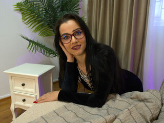 camslut showing pussy IvyStone