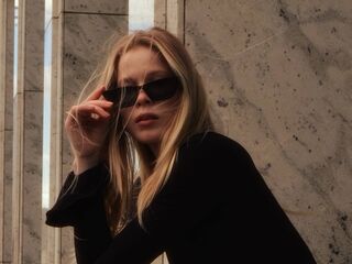 naked camgirl masturbating JenaeWaneka