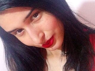 girl fingering shaved pussy JhoselinGarcia