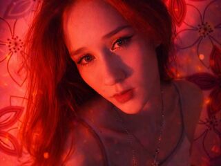 kinky webcam model JulieCusanelli