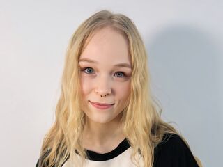 live sex video KamiMellema