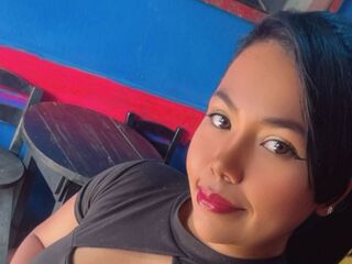 camwhore masturbating with dildo KarinWilliams