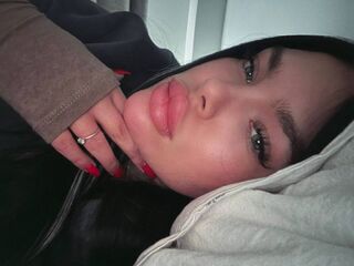 naked girl with webcam masturbating with vibrator KaterinaMonroe