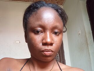 girl topless KaylaGlow