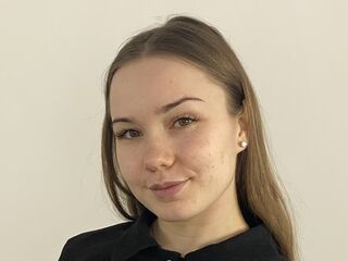 naked girl with webcam masturbating with dildo KayleenSteuart