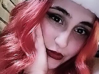 topless camgirl KellyPeppers