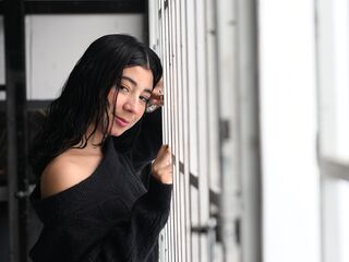 naughty camgirl fingering pussy KendalDevinne