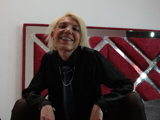 webcamgirl chat KloeSwings