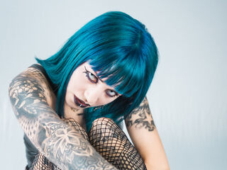 closeup web cam LaurentCassidy
