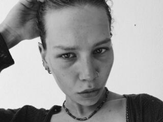 girl cam free LeeanneYepes