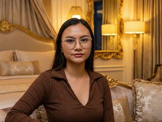 naughty camgirl masturbating with dildo LeticiaHinkley